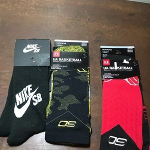 Under Armour 3 pairs of socks Red/Green/Black